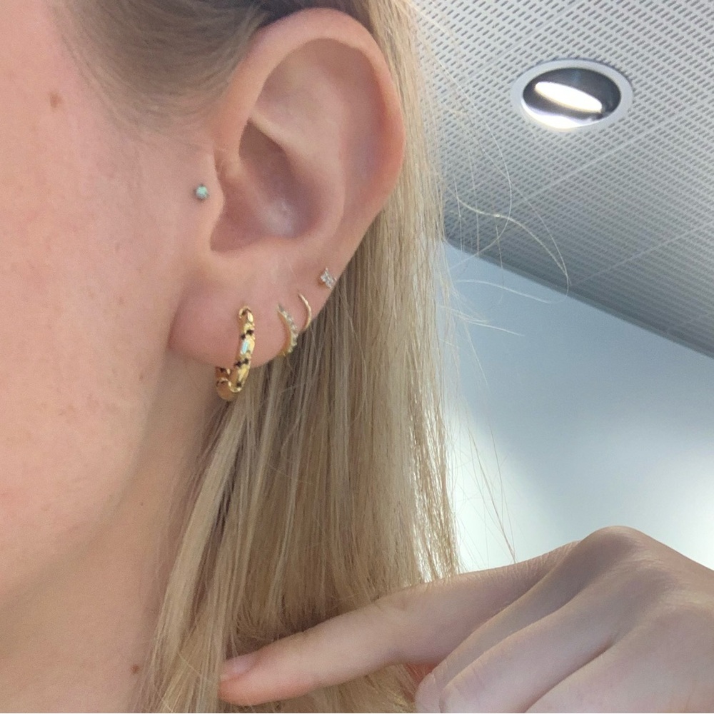 Delicate Twisted gold Plated Huggie Hoop Earrings onyx braided